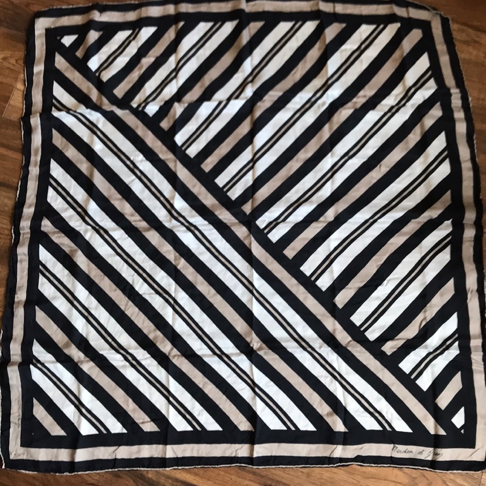 High fashion Marchesa Black white and tan scarf